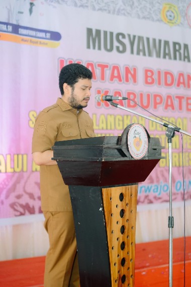 Bupati Alvin Buka Muscab V IBI Buton: Bidan Garda Terdepan Transformasi Pelayanan Kesehatan